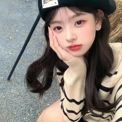 接近无限的白